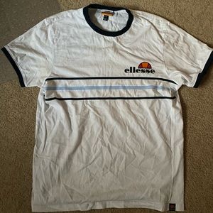 White ellesse t shirt